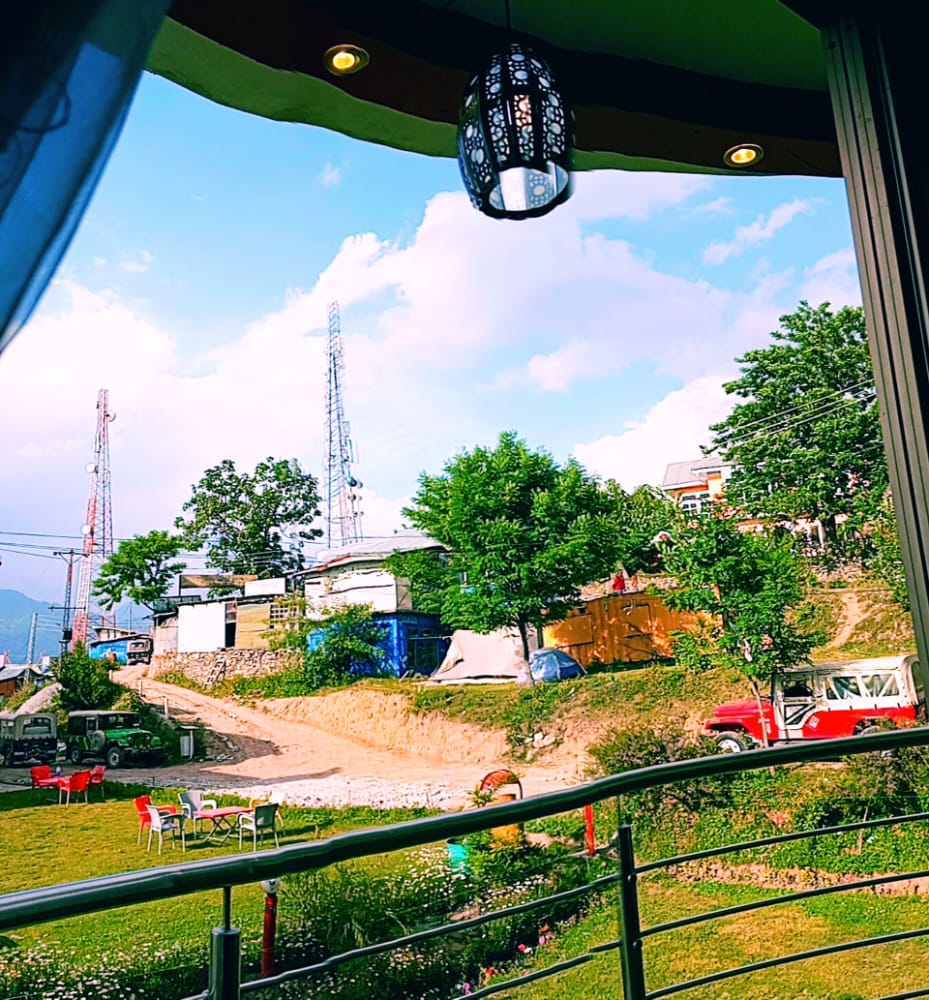 Fridays Hotel Shogran