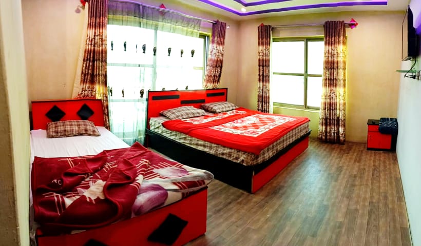 Fridays Hotel Shogran