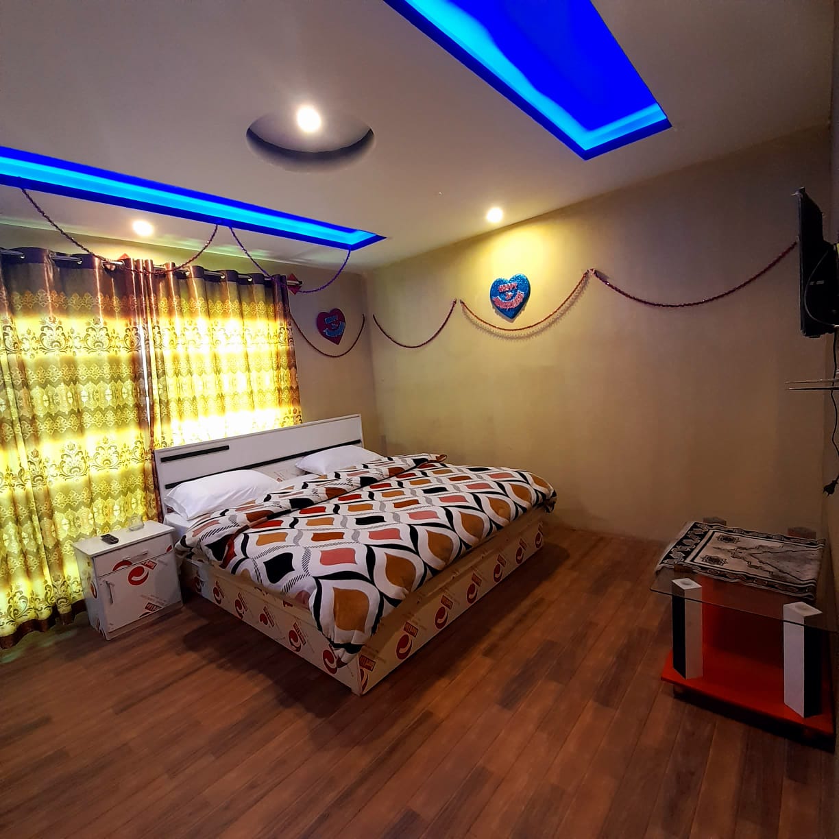 Fridays Hotel Shogran