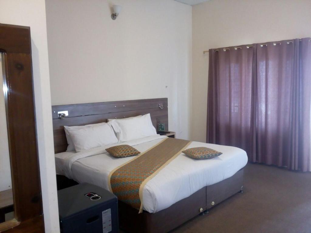 Lalazar Hotel Shogran