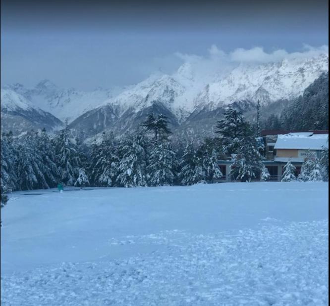 Lalazar Hotel Shogran