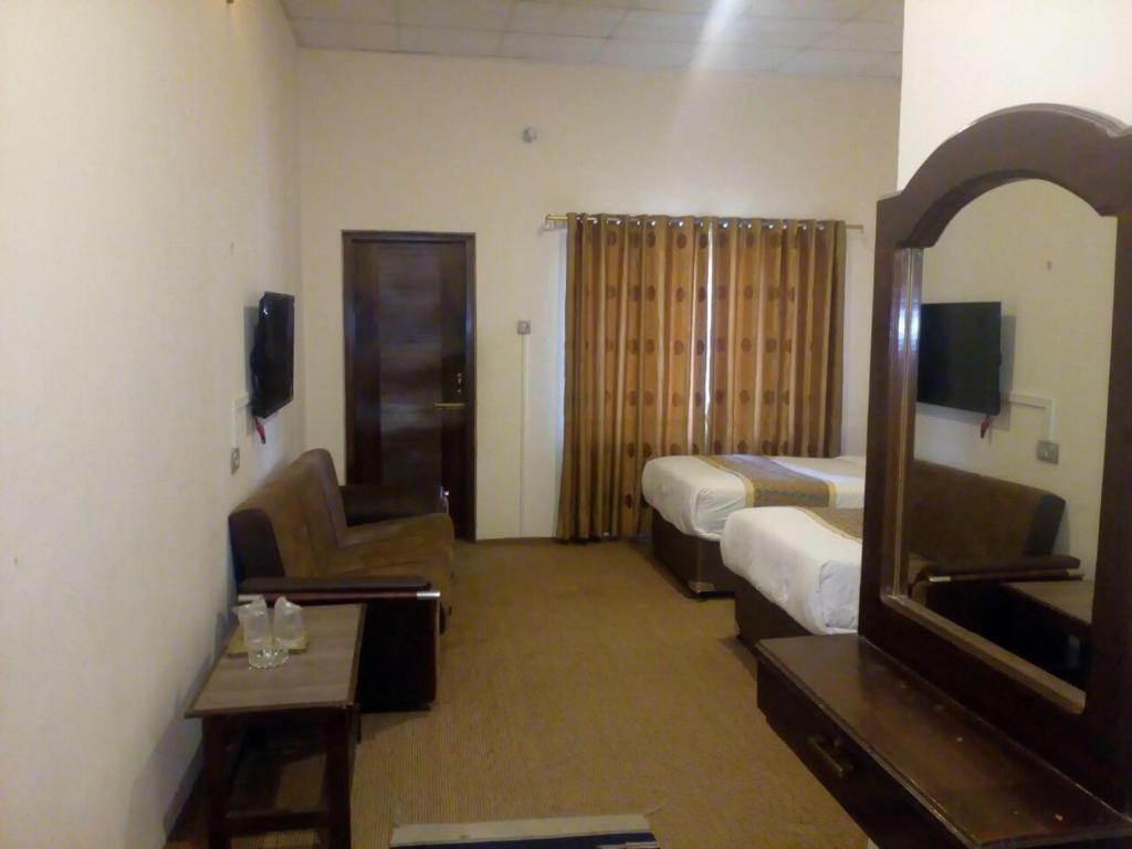 Lalazar Hotel Shogran