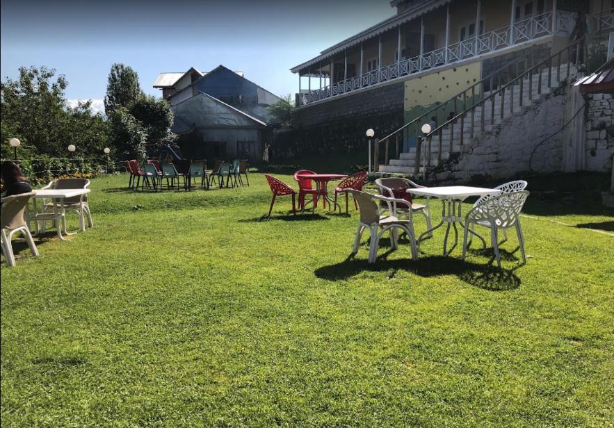 Lalazar Hotel Shogran