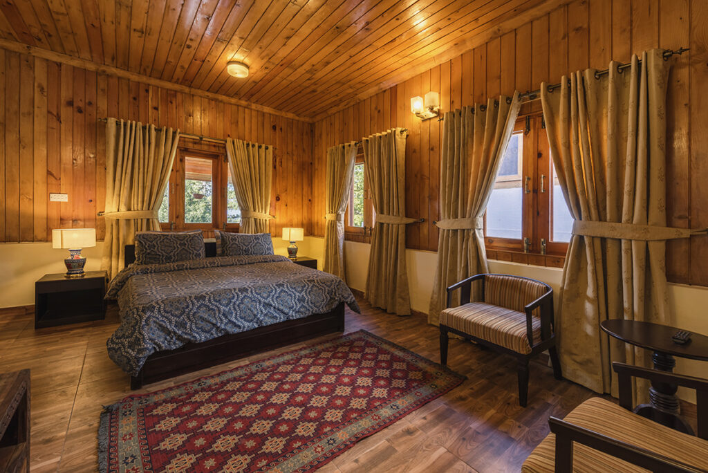 Pine Park Glade Luxury Resort Shogran
