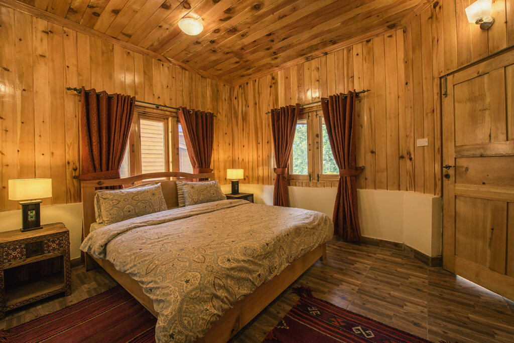 Pine Park Glade Luxury Resort Shogran