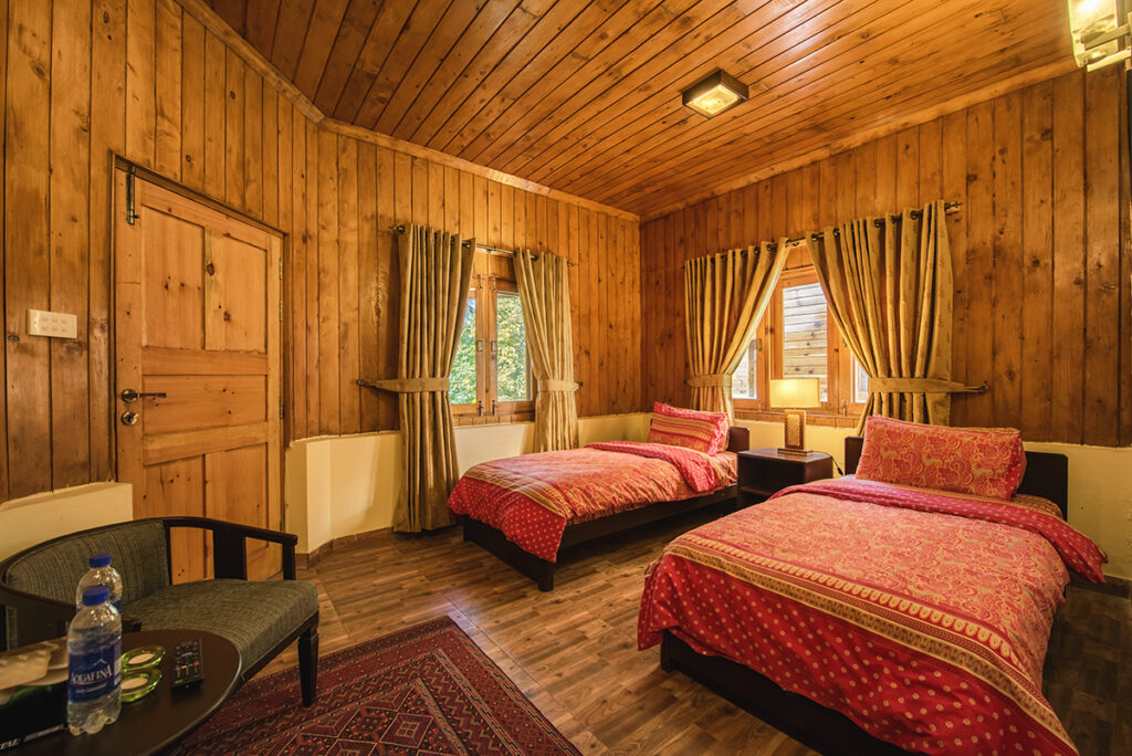 Pine Park Glade Luxury Resort Shogran