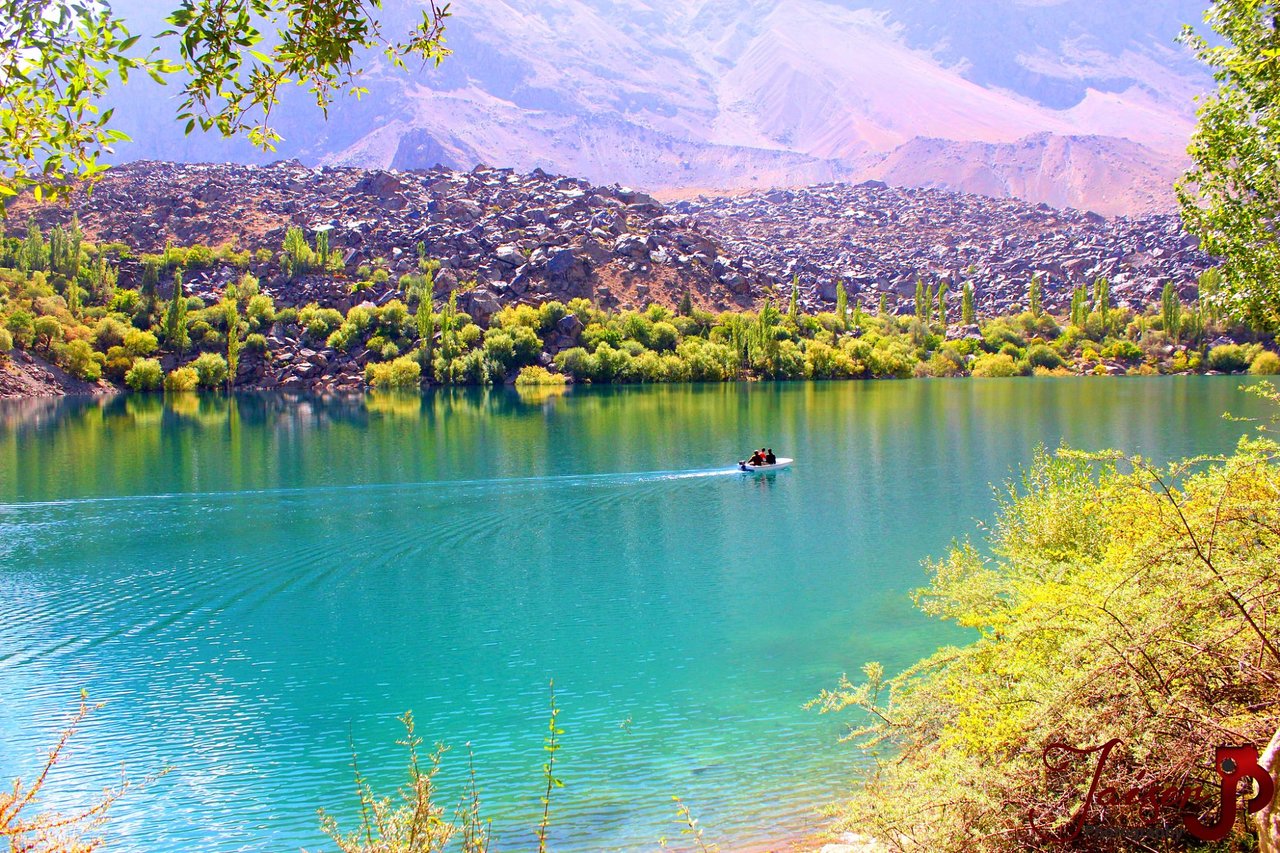Hotel Mountain Lagoon Skardu