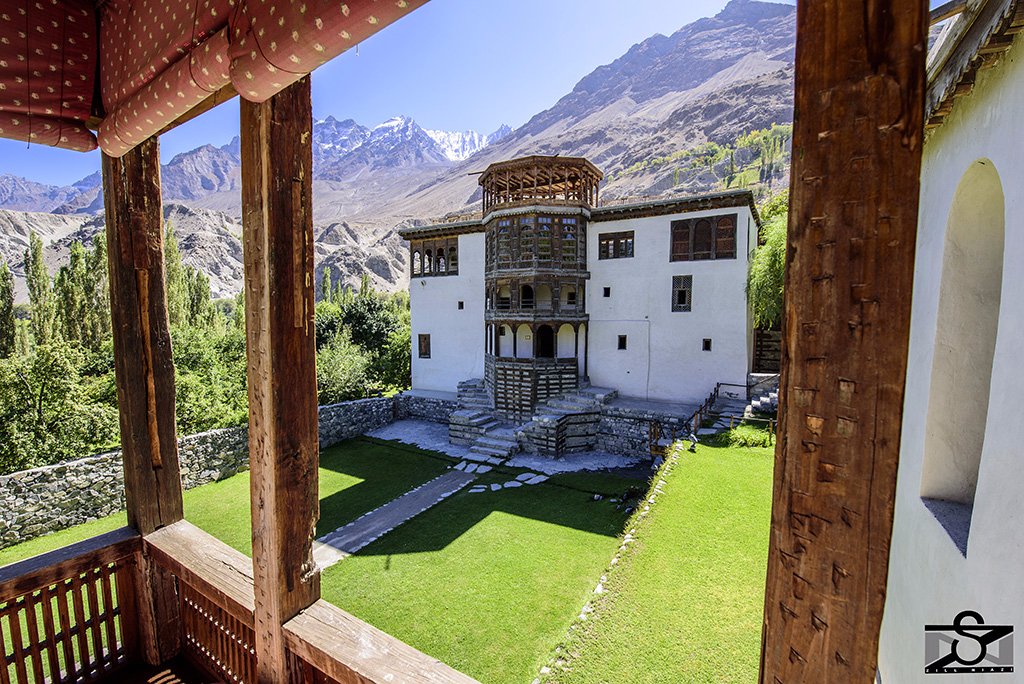 Hotel Mountain Lagoon Skardu
