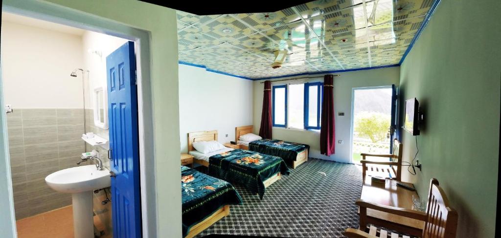 Mountain Lodge