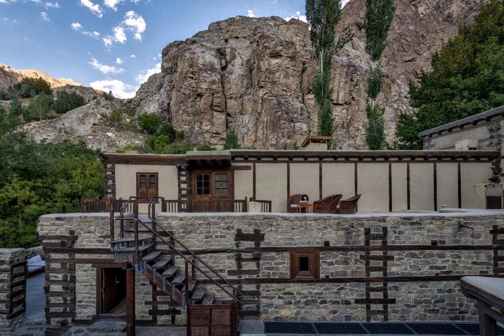 Serena Shigar Fort