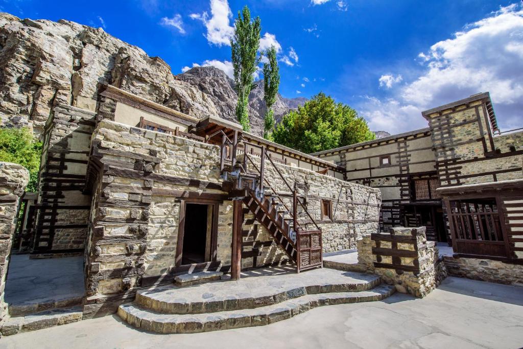 Serena Shigar Fort