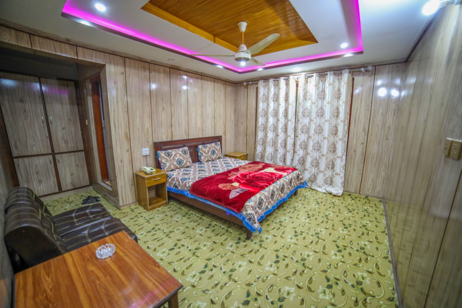 Skardu View Point Hotel and Huts