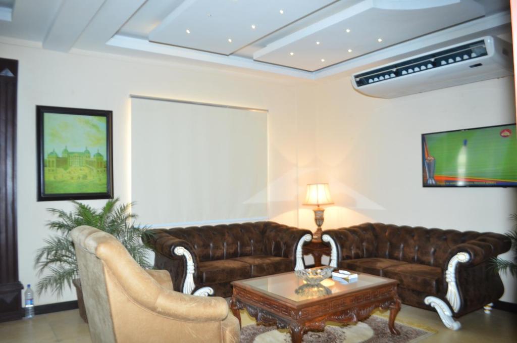 Hotel One Military Road
