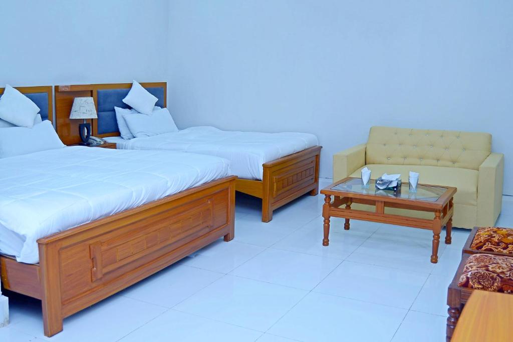 Pakistan Club Inn Hotel Sukkur