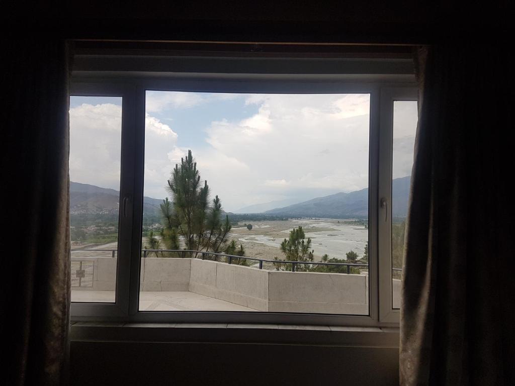 Rock City Resort Swat