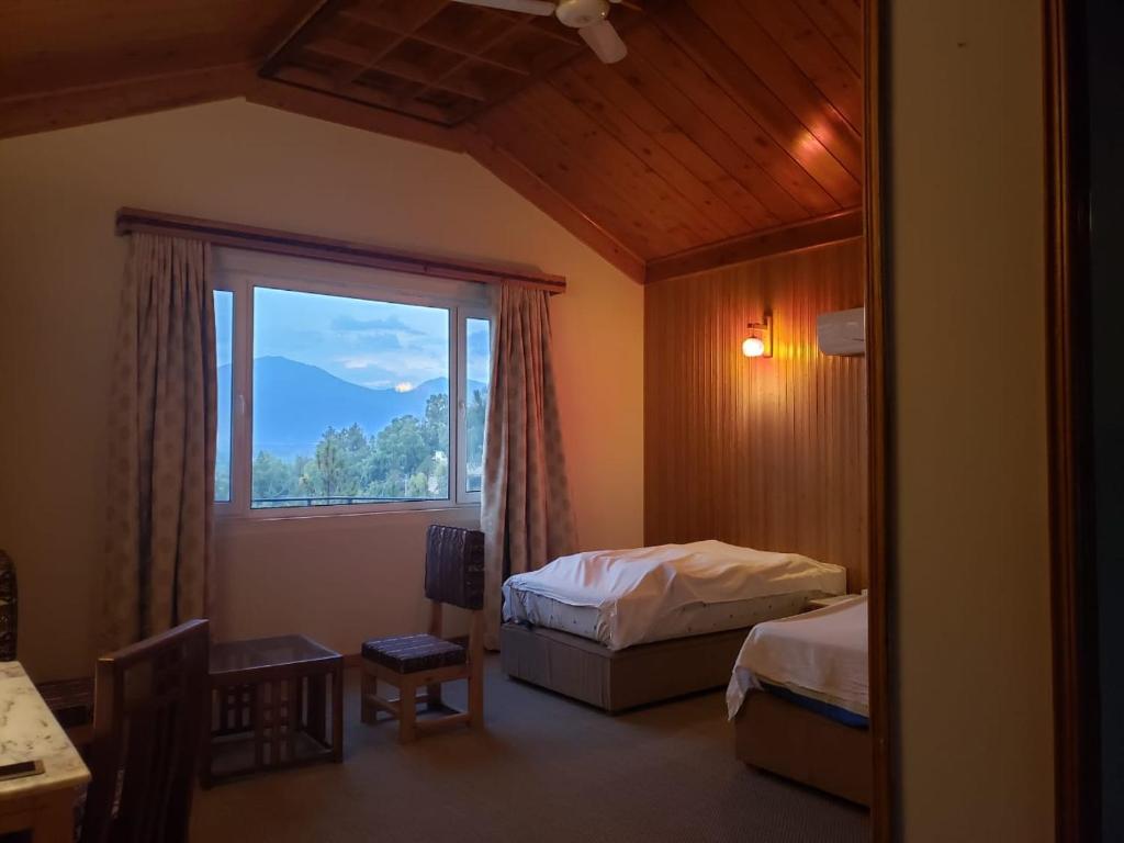 Rock City Resort Swat